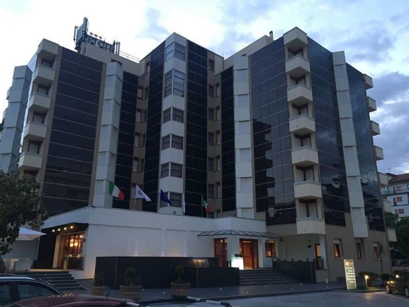 Domus Grand Hotel Ренде Екстер'єр фото