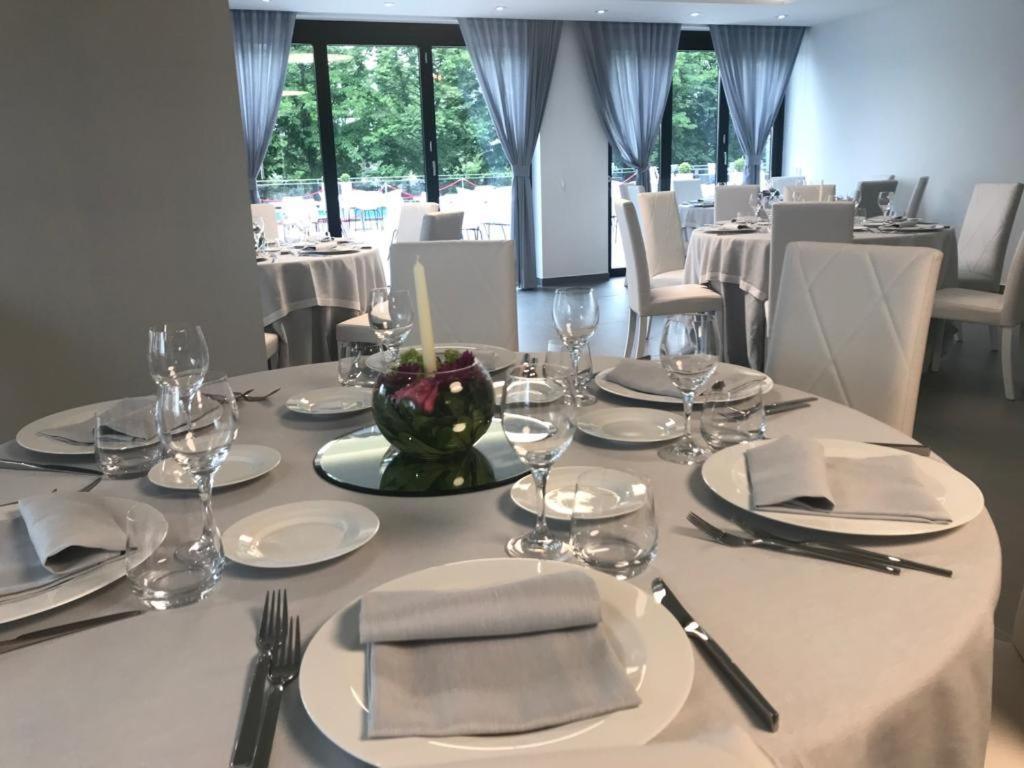 Domus Grand Hotel Ренде Екстер'єр фото