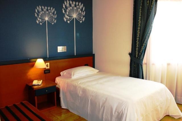 Domus Grand Hotel Ренде Екстер'єр фото